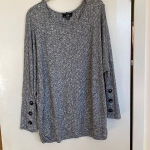 Woman’s gently worn 3x sweater shirt